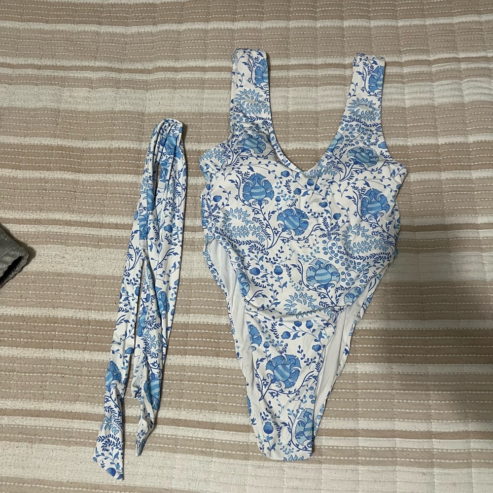 Toluca Swim